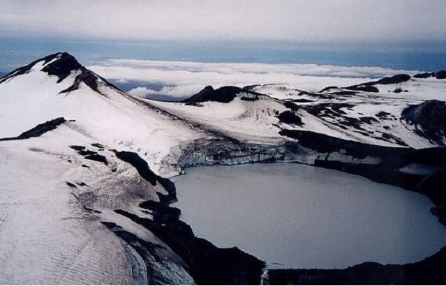 A Sneak Peak at the World’s Highest Lakes